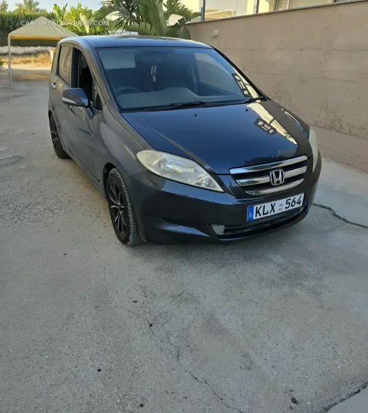 Honda FR-V 2005