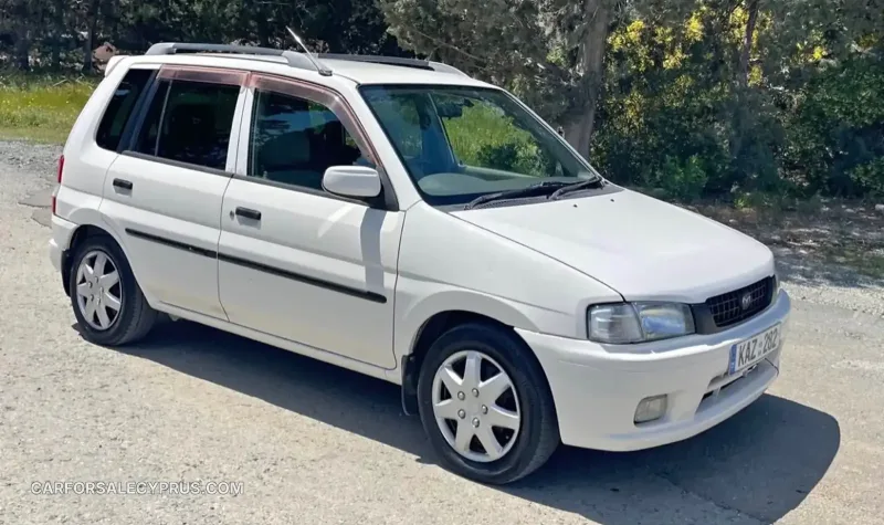 Mazda Demio 2001