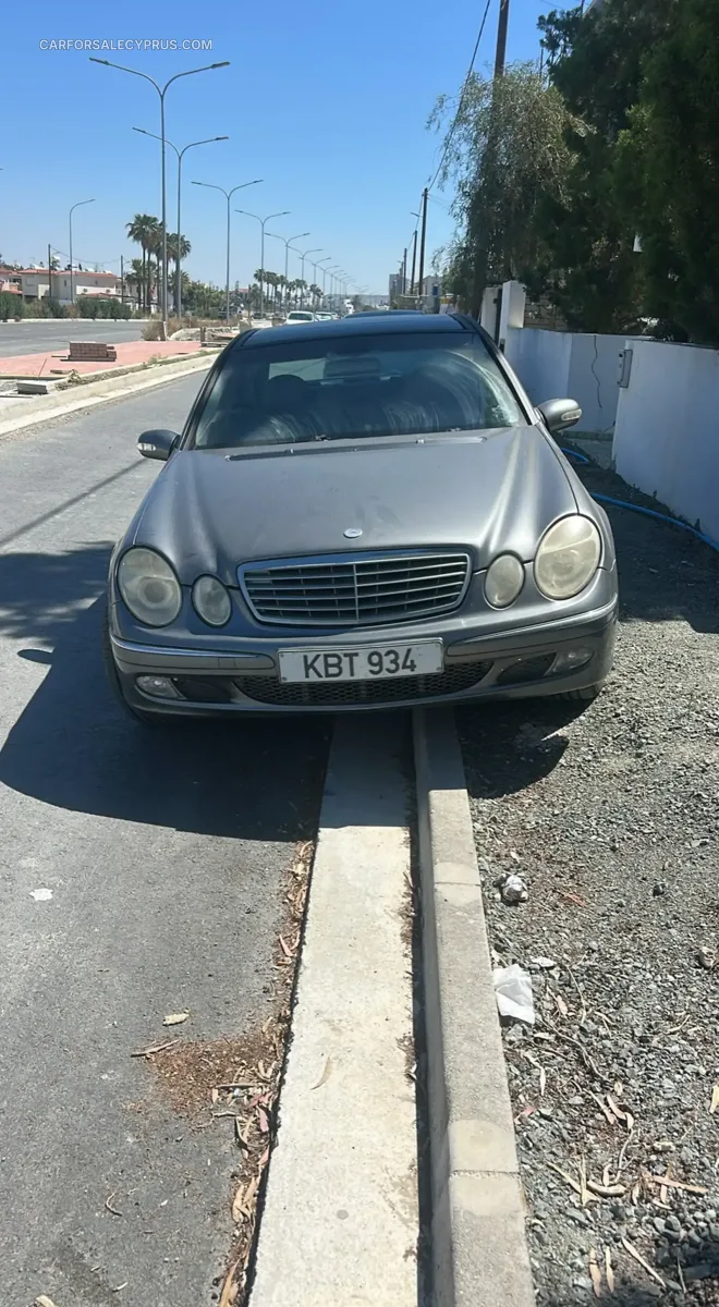 Mercedes-Benz E-Class 2004