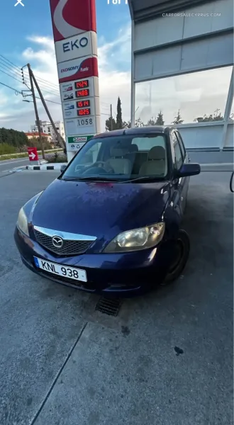 Mazda Demio 2003