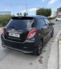 Toyota Vitz 2011 – φωτογραφία 2